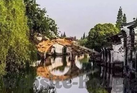 麻豆传媒颜值排行榜-麻豆传媒的颜值盛宴，那些令人难以抗拒的视觉盛宴